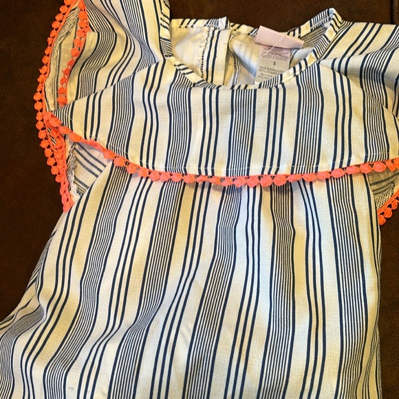 Little lass short set size 5 excellent condition worn once - Picture 2 of 3